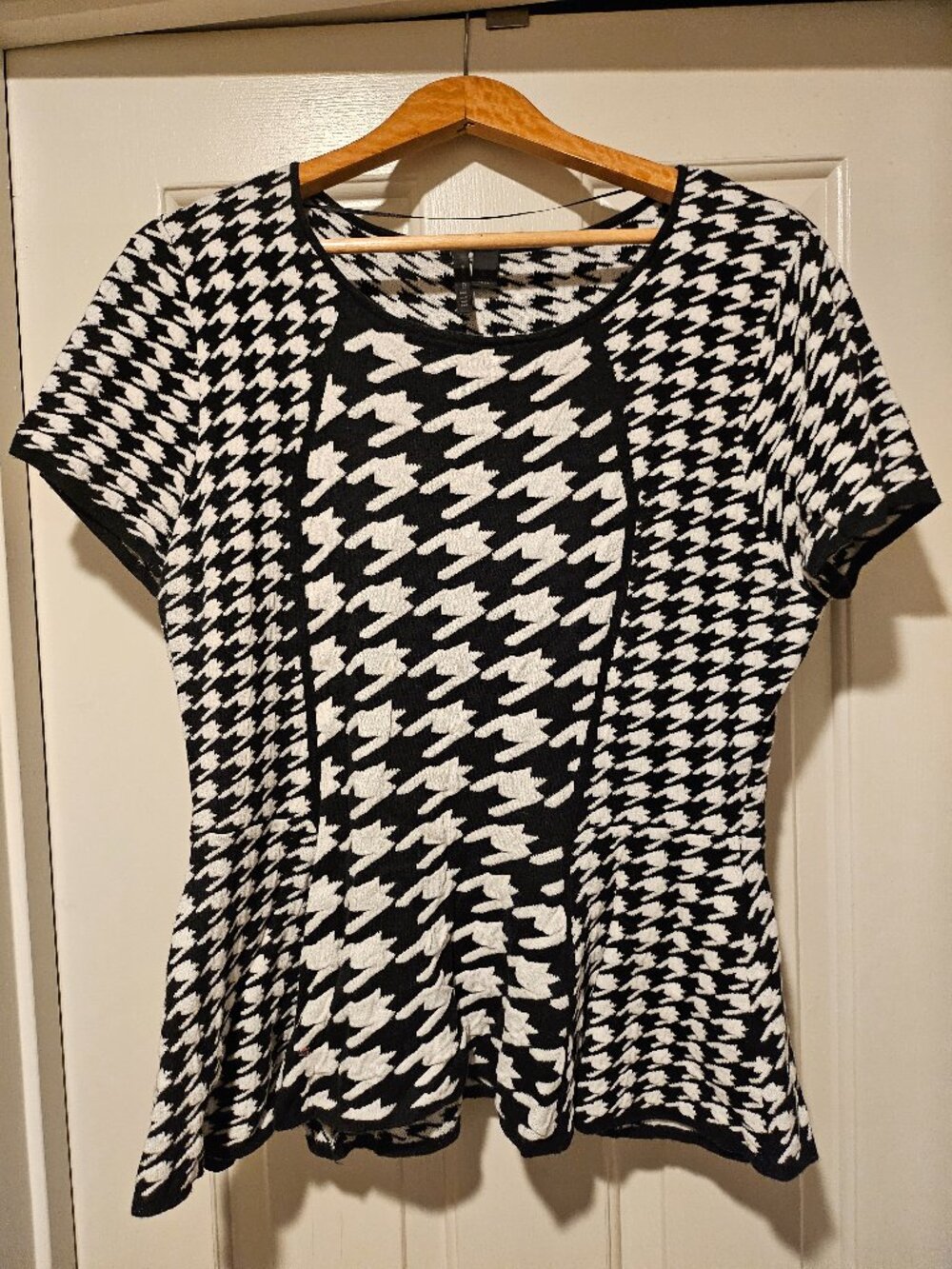 Black & White Houndstooth Knit Two-Piece Top & Skirt Set
